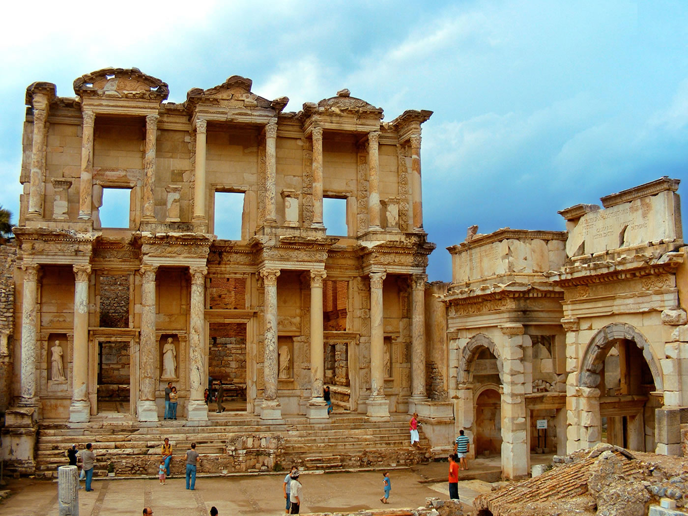 10 Days 9 Nights Istanbul, Gallipoli, Troy, Pergamon, Ephesus, Pamukkale And Cappadocia Tour Package