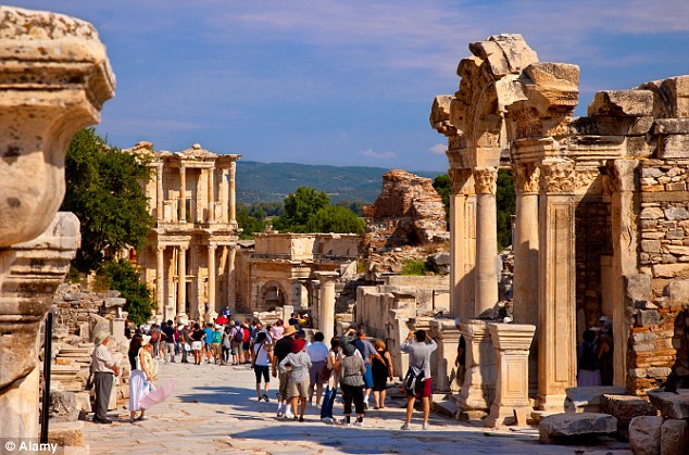 3 Day Ephesus, Priene, Miletus, Didyma, Pamukkale Tour 1