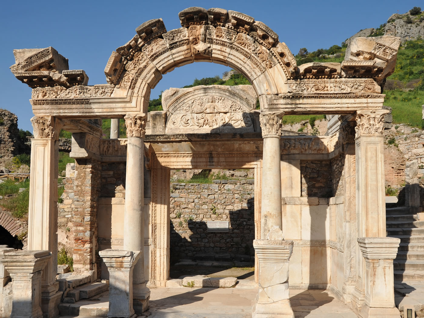 4 Day Ephesus Pamukkale Pergamon Priene Miletus Didyma Tour From Istanbul